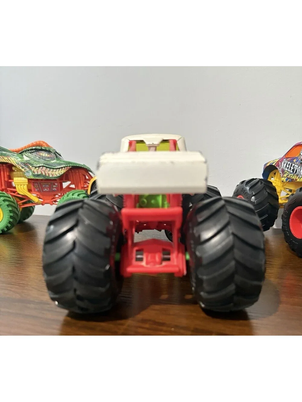 HOT WHEELS MONSTER JAM 